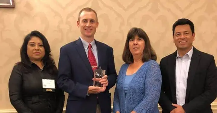 Andrew Murr receives award