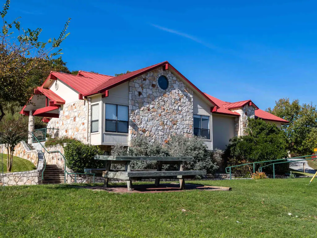 Solutions Certification Patients | Background Image | La Hacienda