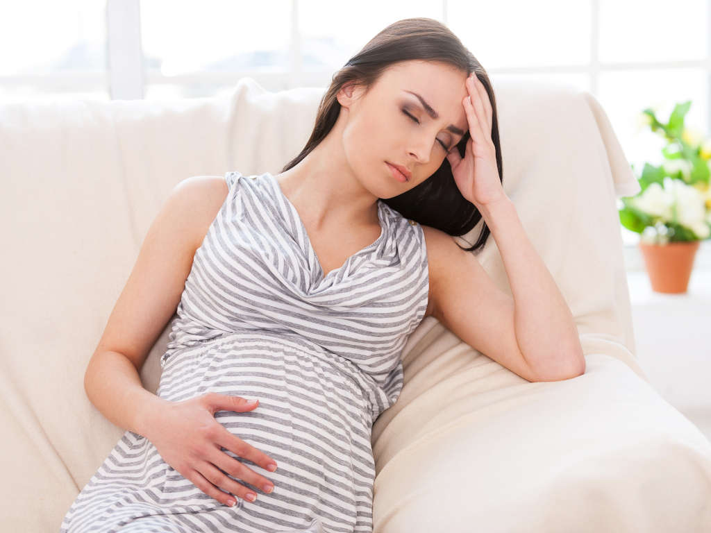Pregnant Woman Physical Withdrawal | La Hacienda