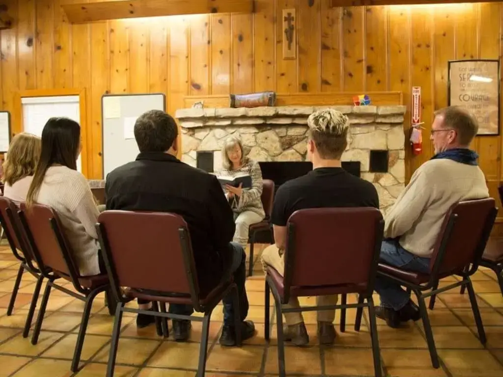 Support Groups of Sober Friends Treatment | La Hacienda